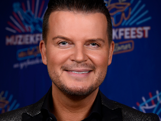 Nieuwe muziek van Mike Peterson en Guus Meeuwis op Sterren NL Radio