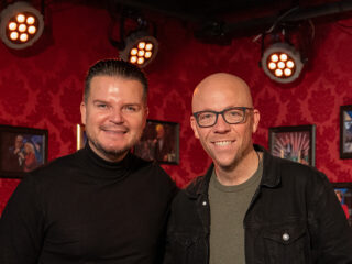 Mike Peterson primeurt nieuwe EP 'Unplugged'