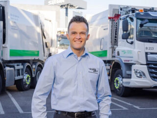 Mitchel Viljeer (Mitchel aan de Maas) heeft zijn eigen soap: "Er zitten een paar duizend man aan de buis gekluisterd!"