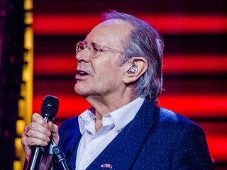 Rob de Nijs wint Televizier-Ring Impact 2023 voor afscheidsconcert