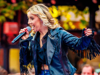 Laura Heijgen primeurt haar nieuwe single 'Nou en' op Sterren NL Radio