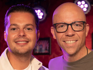 Robert van Hemert primeurt zijn nieuwe single 'Geld maakt niet gelukkig' op Sterren NL