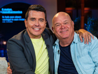 Zien: Paul de Leeuw en Jan Smit in duet tijdens laatste aflevering 'Beste zangers'