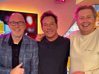 Gerard Joling zit volgend jaar 40 jaar in het vak; hoe gaat hij dit vieren?