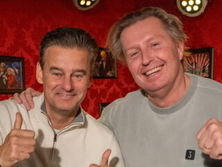 Wilfred Genee stijgt opnieuw in de Sterren NL Top 25 met 'Zomaar een avond in de kroeg'