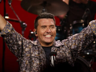 Geniet vrijdag van 'Sterren in concert: Jan Smit in het theater' op NPO3!