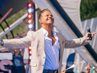 Danny de Munk ontvangt Platina én Gouden Award voor twee hits