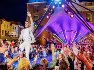 Moergestel decor van Muziekfeest op het Plein 2026