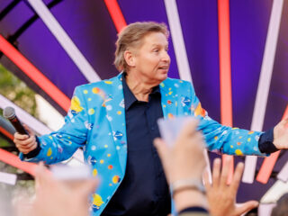 Jan Paparazzi stemt op deze liedjes voor de Nederlandstalige Top 1000