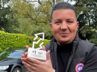 Marco Schuitmaker met 'Schaam je voor je tranen niet' op #1 in de Top 25