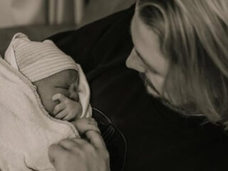 Zoon René Karst vernoemt pasgeboren dochter naar zijn vader