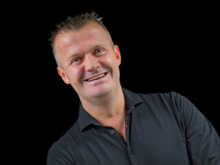 Dennis van Dam stapt uit comfortzone met nieuwe single