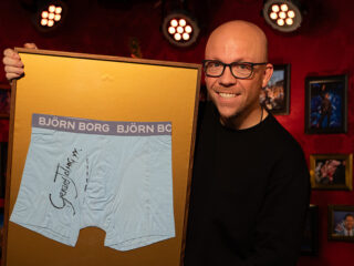 Bied mee op de onderbroek van Gerard Joling voor Serious Request