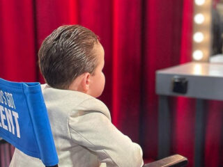Angelito (zoontje John West) doet mee aan Hollands Got Talent