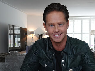 Danny de Munk - Van straatschoffie tot ras-entertainer