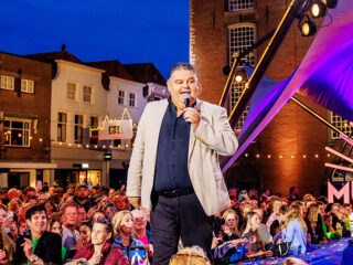 Django Wagner viert jubileumeditie van zijn Dinnershowweekend