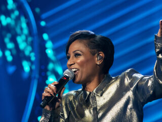 Edsilia Rombley presenteert opnieuw Het Grote Songfestivalfeest