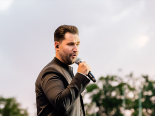 Het Showbizz Journaal van 30 maart met Gordon, Jeffrey Heesen en een heerlijke artiestenreis