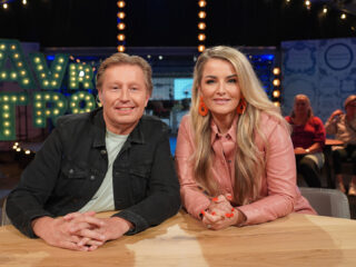 BIJWONEN: talkshow Nederlandstalige Top 1000