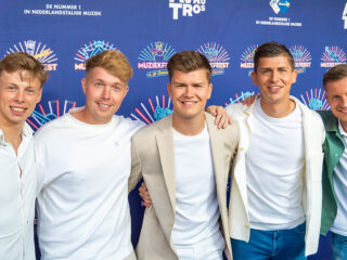 Deze tracks zijn toegevoegd aan de playlist van Sterren NL Radio!