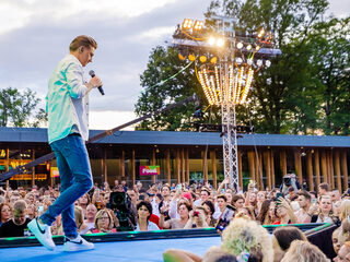 Mart Hoogkamer geeft concert in Ahoy