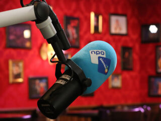 Hoe luister je naar Sterren NL Radio?