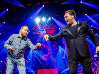 Tino Martin, Donnie en Kris Kross Amsterdam brengen single met deze legende uit