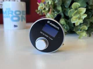 Win een DAB+ adapter voor in je auto!