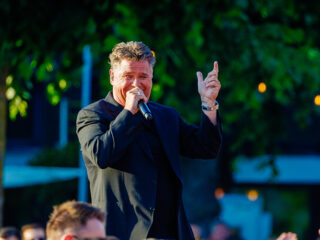 Wolter Kroes en Samantha Steenwijk zingen Hazes in 2024