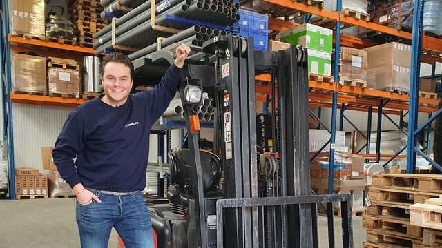 Henk Dissel helpt mee in het familiebedrijf