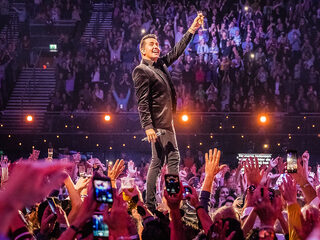 Ga knallend het nieuwe jaar in met het beste van het Muziekfeest van het Jaar