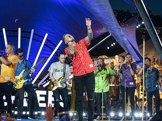 Bekijk alle optredens van het Muziekfeest