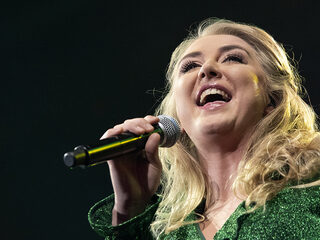 Babynieuws: Julia van Helvoirt verwacht eerste kindje