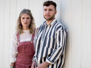 Suzan & Freek gaan op clubtour