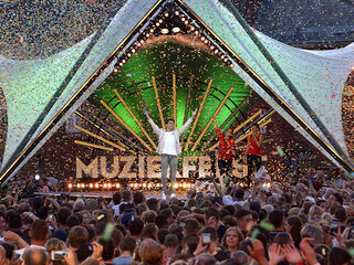 Vrijdagavond = Muziekfeestavond!