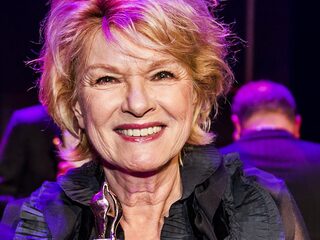Zangeres en presentatrice Martine Bijl (71) overleden