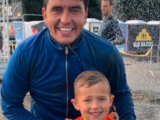 Jan Smit slaat geen modderfiguur bij Mud Masters