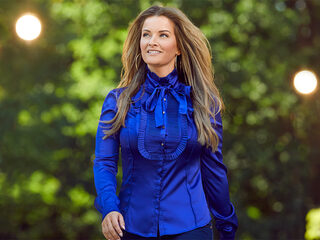 Jongen of meisje? DJ Emilie onthult het geslacht van haar baby