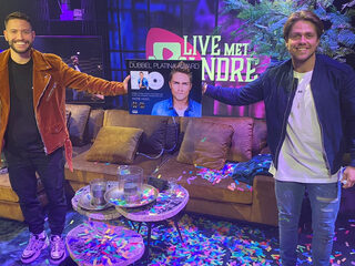 André Hazes ontvangt dubbel platina award voor ‘Leef’