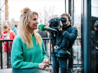 Jetske van den Elsen komt langs bij het Glazen Huis