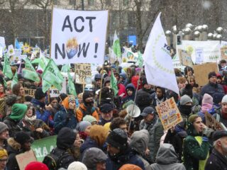 Klimaattopvoorzitter onder vuur: Sultan Al-Jaber's controversiële standpunten over de opwarming van de aarde